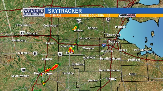 NBC24Weather's tweet photo. Radar Update, 730p:  Locally heavy rain, with some thunder, with these cells pushing now due east.  Non-severe. http://t.co/hYhqtKWZFw