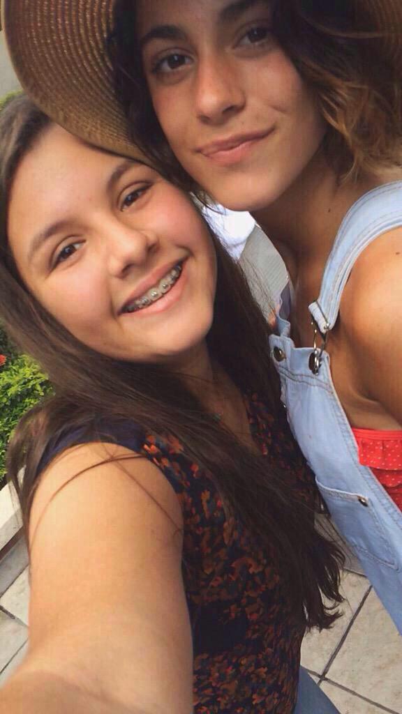 TS_Mexico's tweet photo. -@TiniStoessel con fans Ecuador. http://t.co/nbxevKUpW0