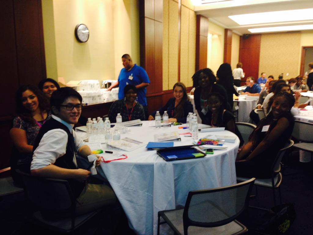 Erika_salgado16's tweet photo. Having an amazing day at #FosterYouthVoices and http://t.co/22RlNnMI8s