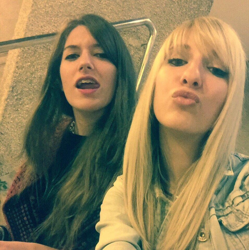 Crispis95's tweet photo. Felicidadessssss a lo massss bonito de Ceuta que te quiero un monton <3 para ti guapa @danieliscb http://t.co/NOHiKOZ68u