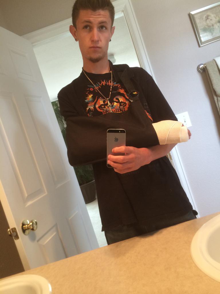 AddisonAmbrose tweet picture