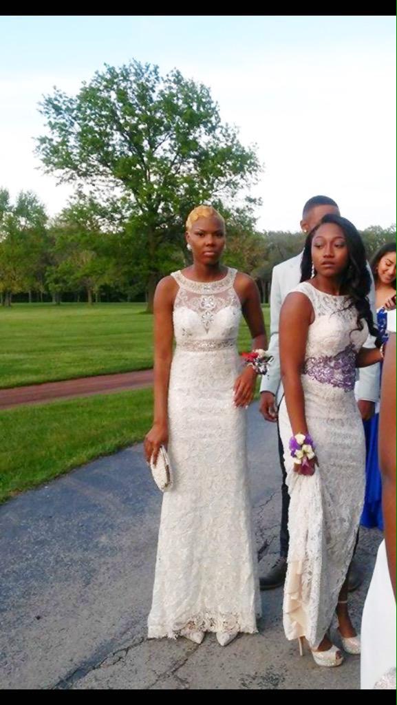 MidwestProm2k15's tweet photo. @TimaraAntoinett 😍 #prom #Prom2015 #prom2k15 #prompics #prompics2015 #promposal2k15 http://t.co/9zEh1IGijI