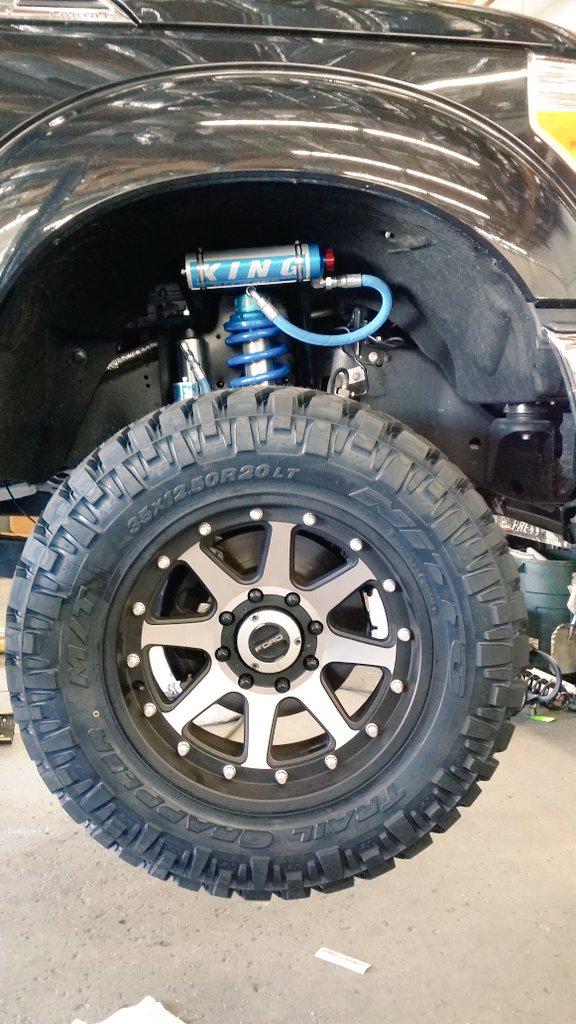 It's good to be #king rocking #kingcoilovers #ridinghigh on #ford #superduty #4wp #4wpsacramento #lifesbetteroffroad