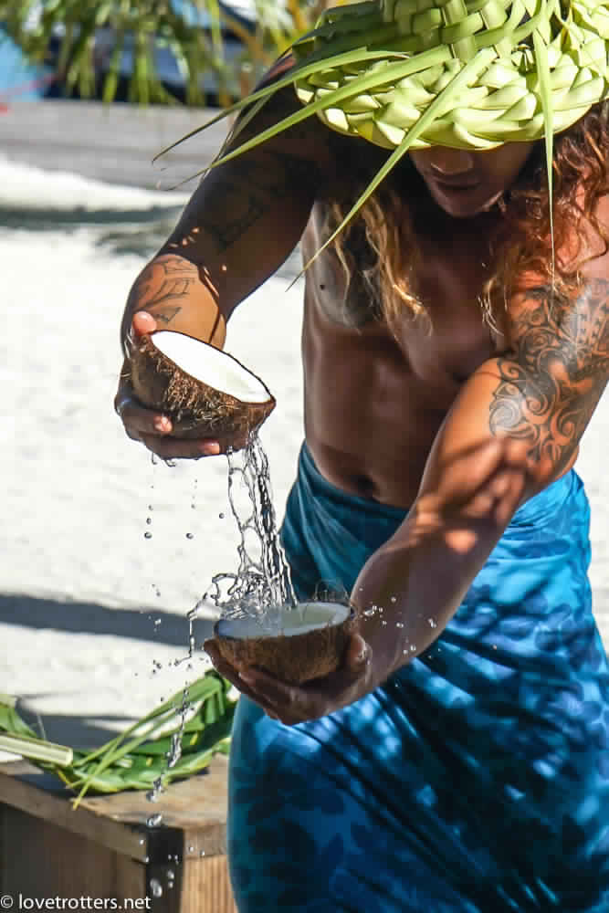 70Labienaimee's tweet photo. Nos @lovetrotters  à #Tahiti #iles #plages #paradis #borabora #polynesi  @scenesfrombora #lovetrotters http://t.co/ItL21ObClW