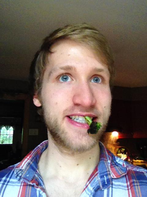 McJuggerNuggets's tweet image. FAV if you would tell me I got shit stuck in my teeth. RT if you would ignore it.