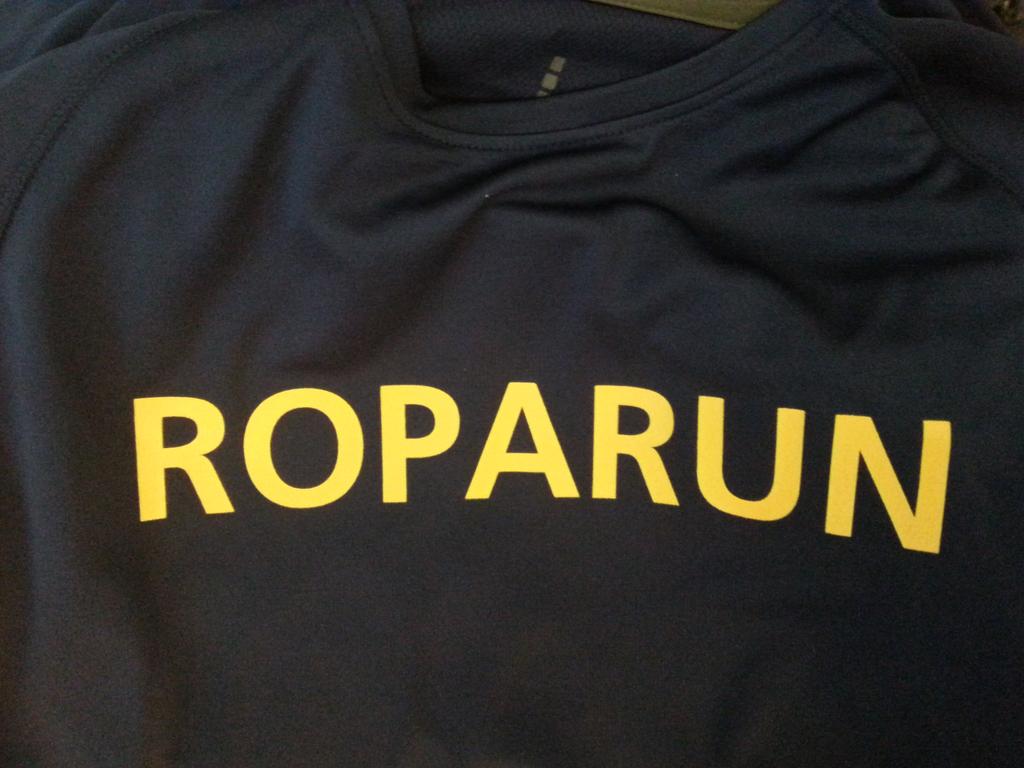 StijnBoode's tweet photo. Blij ook dit jaar weer deel te zijn van @Ropa208PZH Vanavond etentje en laatste (voor mij 1ste) teammeeting http://t.co/ijsIDazqRl