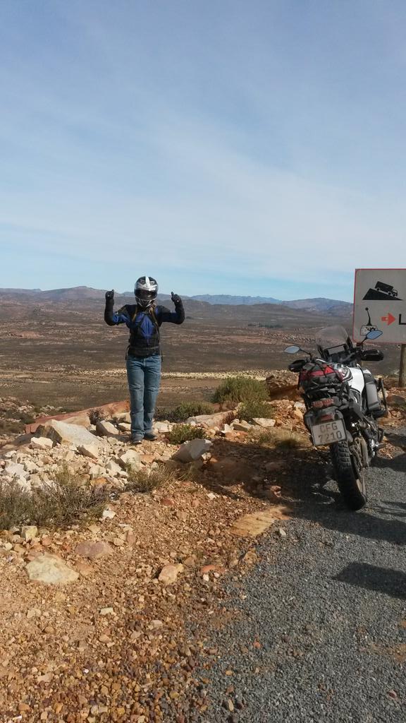Tjoppie25's tweet photo. Riding Tankwa karoo and Katbakkies Pass...@luxury__travel @BMWGSGirls @GetawayMagazine @myFiets @Bikeroutescoza http://t.co/Dr019tGBN1