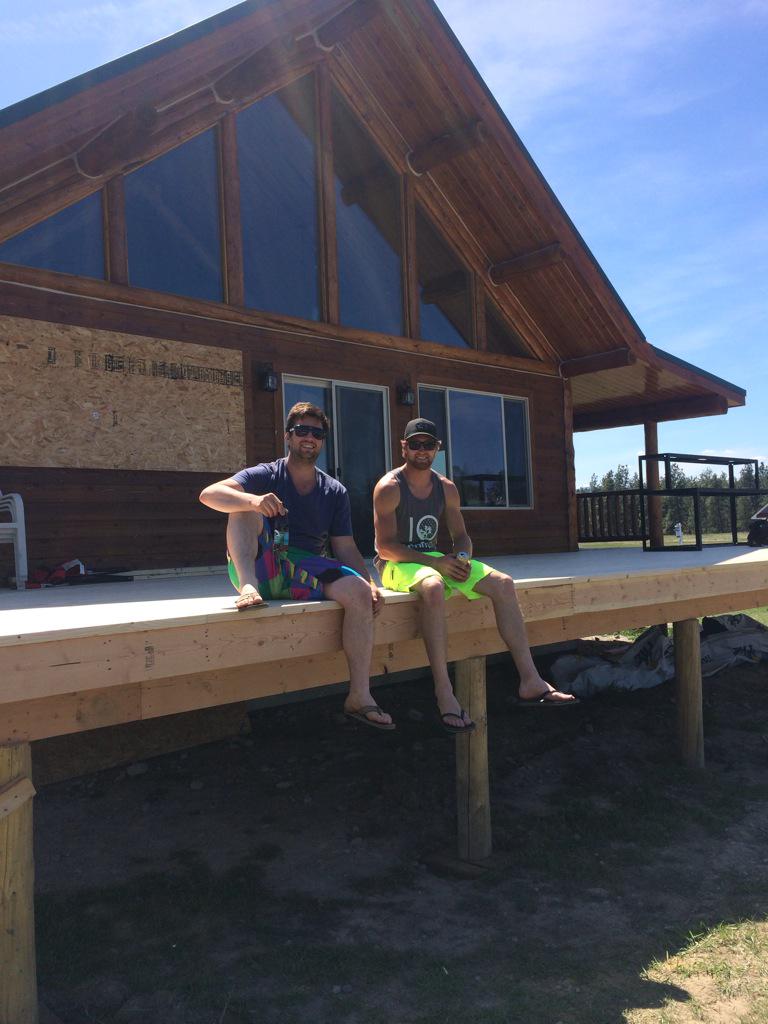 giddyup28's tweet photo. @Carpenter_SAIT @gans083 all because of you Ryan! #learningfromthemann #giddsandgansconstruction http://t.co/zyCLQqw9jX