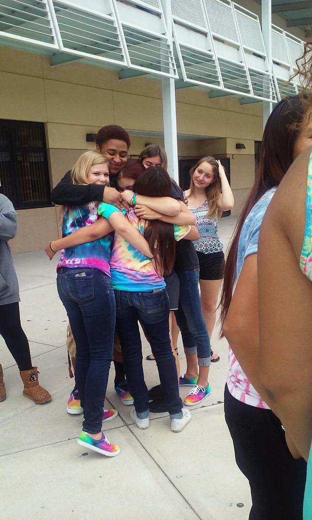 kaleighrtanner's tweet photo. I love these people ❤️😌 #WearTieDyeForSarah #BalloonSendOff http://t.co/wTXVBRuDuR