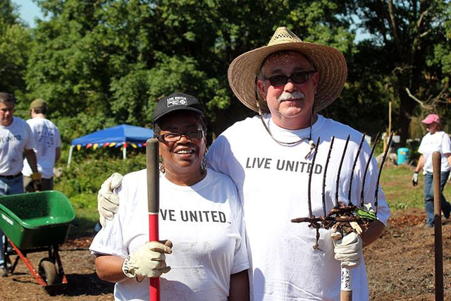 UnitedWaySeneca's tweet photo. When seniors volunteer, it's good for their health and great for us all:
http://t.co/t5jxU93g7t #OlderAmericansMonth http://t.co/Q312WM65Iy
