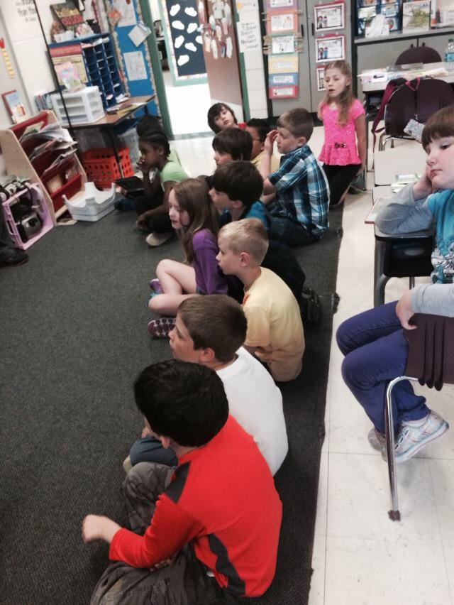 MrsAdams2ndGr's tweet photo. Reader's Theatre! These kids are amazing I love watching my kids shine! #leadandlearn #proud2teachprexies http://t.co/ncRi5m997M