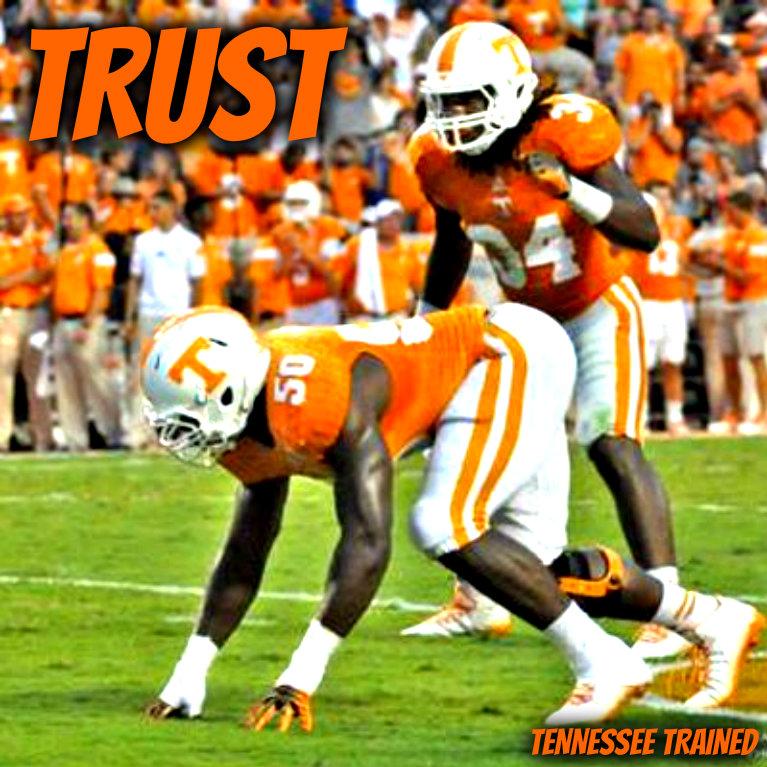 CoachDBLawson's tweet photo. Leaders create a legacy daily. #BeDifferent #StandTall #GiveDirection #Effort http://t.co/9OuXjDjG5J