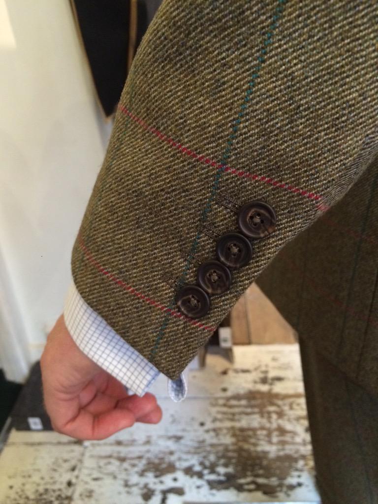 RegentTailoring's tweet photo. A very happy customer with his new made to measure/bespoke suit @Pixie_me @SalisburyLife @bestofsalisbury http://t.co/KyLIT0qdt0