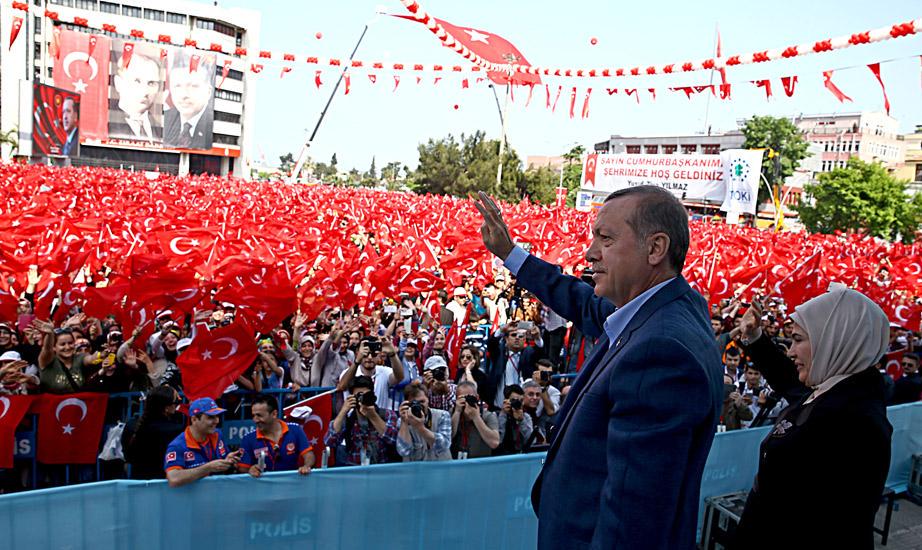 RTErdogan's tweet photo. Teşekkürler Samsun! http://t.co/e6KE2aQegD