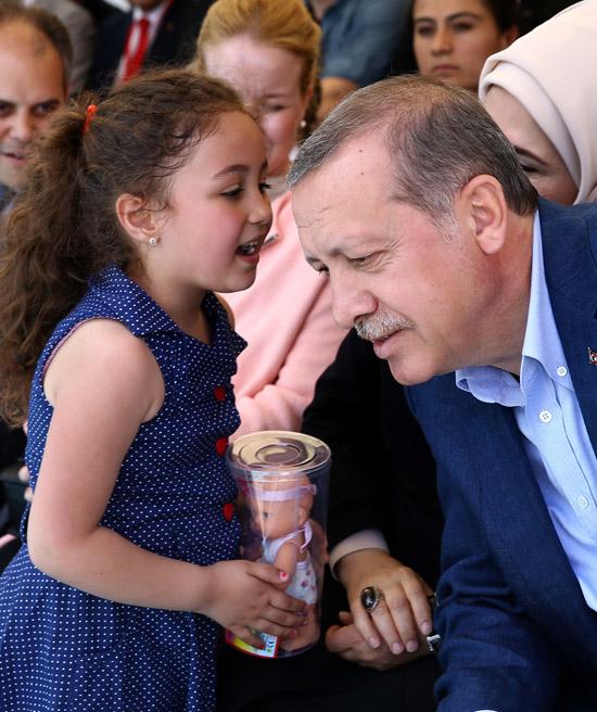 RTErdogan's tweet photo. Teşekkürler Samsun! http://t.co/e6KE2aQegD