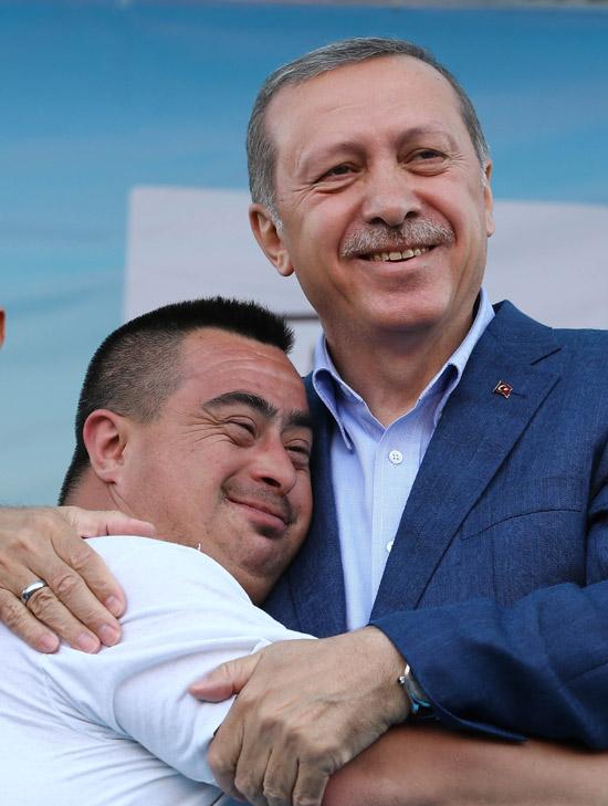 RTErdogan's tweet photo. Teşekkürler Samsun! http://t.co/e6KE2aQegD