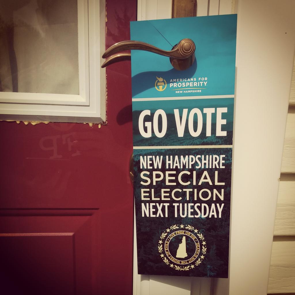 TheDesertLynx's tweet photo. Last day of #GOTV doors in Rockingham 32! @AFPhq @AFP_NH #nhpolitics #rock32 http://t.co/uXErQpeOII