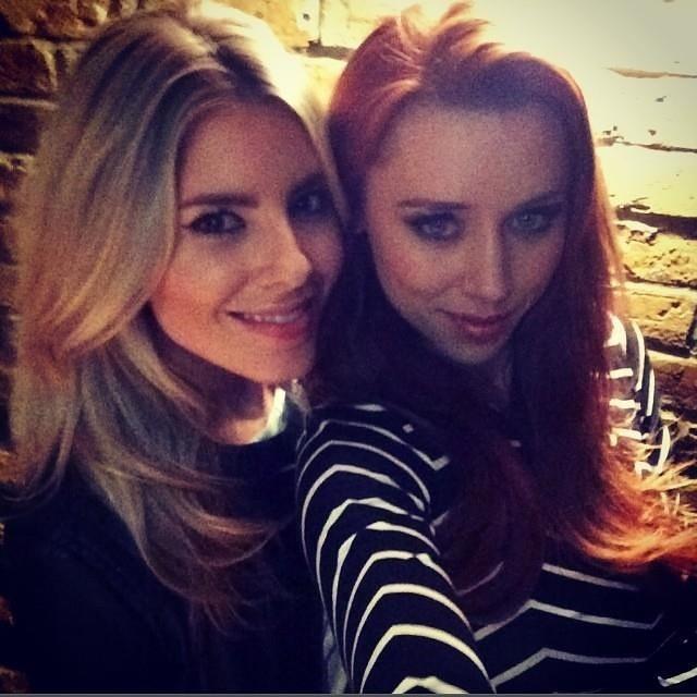lozzamichaela's tweet photo. Moluna selfies are just 😍 @MollieTheSats @UnaTheSats #Moluna #TheSaturdays #MollieKing #UnaFoden http://t.co/ExMRWGJvVC