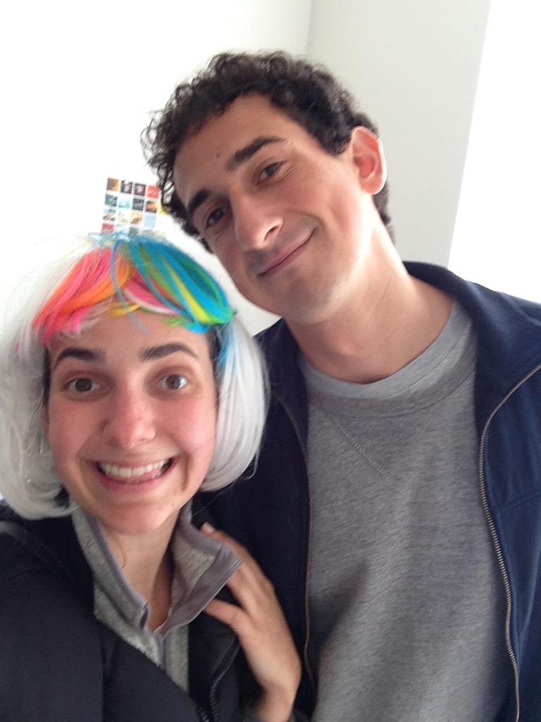 FriendzAustyCle's tweet photo. Looks like @FriendzAustyCle had fun wreaking havoc a her brothers office today #bringyoursistertoworkday http://t.co/LcqPuPDMvl