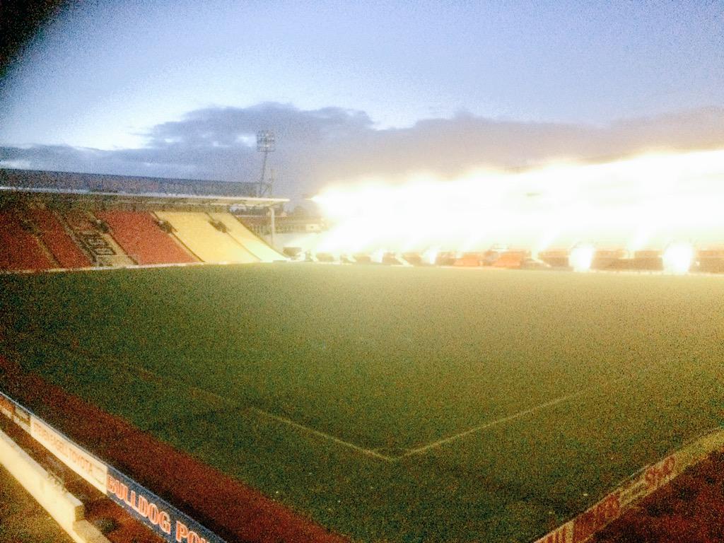 CullenSleep's tweet image. Vicarage Road. What better place to broaden horizons with @DamianMarkSmyth #WatfordFC @EntCircle 😊👍