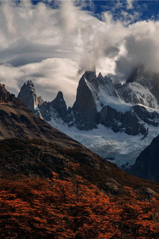 westward_adv's tweet photo. I can't choose between the mountains or the sea. http://t.co/tIzA2J7TWl