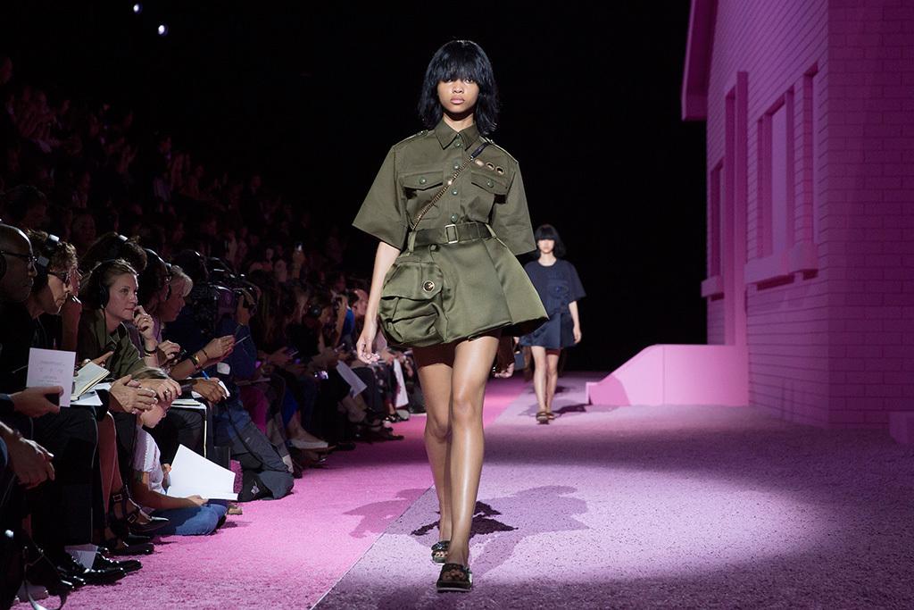 marcjacobs's tweet photo. Want to attend a Marc Jacobs show at NYFW? Dreams can come true via this charity auction: http://t.co/omYMfDc1LT http://t.co/xcBAwLxWQX