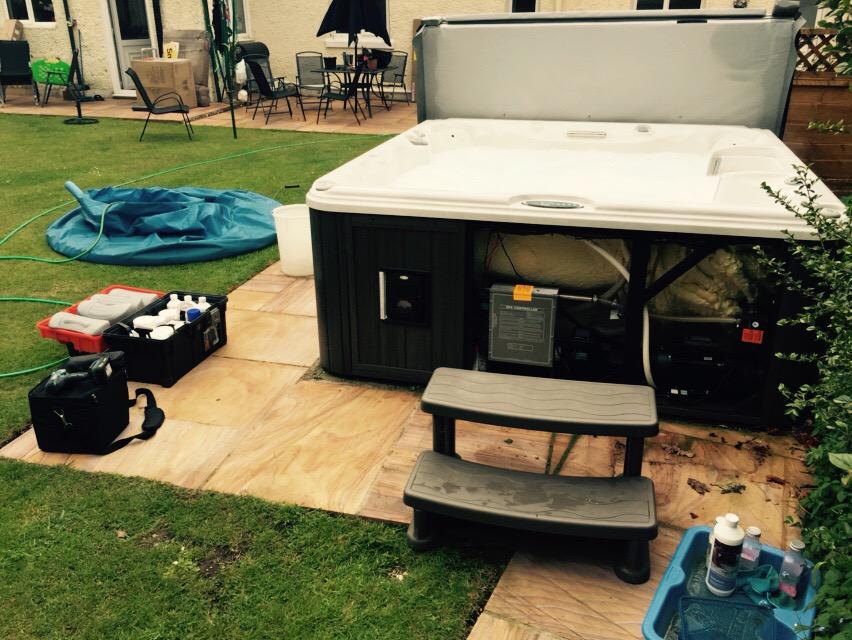 This Sundance 780 Chelsee installed one year ago had its annual service today by <a href="/UKHotTubs/">UK Hot Tubs Ltd</a> good work guys