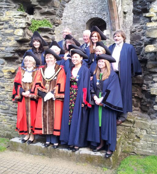 Embedded image permalink