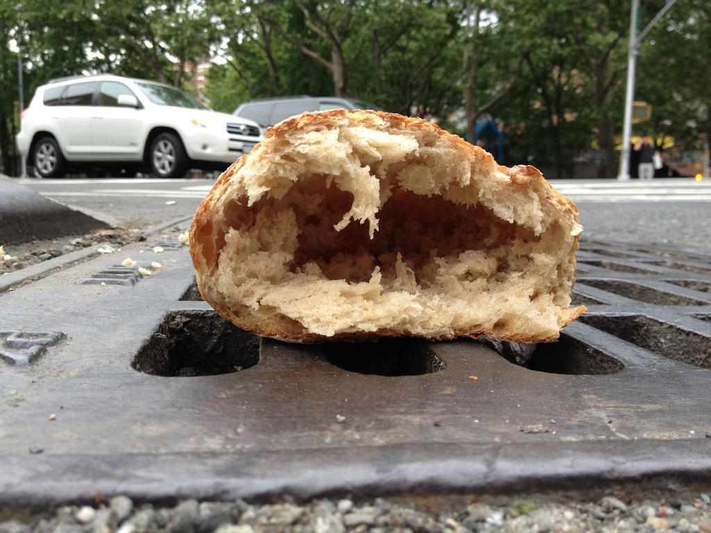 randomstbread tweet picture