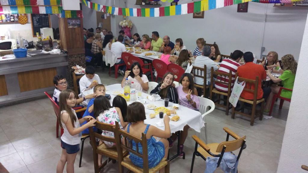 Falla_ElTrull's tweet photo. El sabado pasado todo un exito http://t.co/7gaX7lxrsf