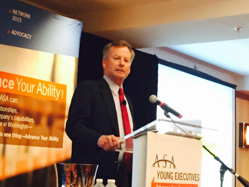 Cal Mosack of <a href="/ApolloValves/">Apollo Valves</a> addresses <a href="/ASA_HQ/">American Supply Association</a> #YE Forum prior to dinner.