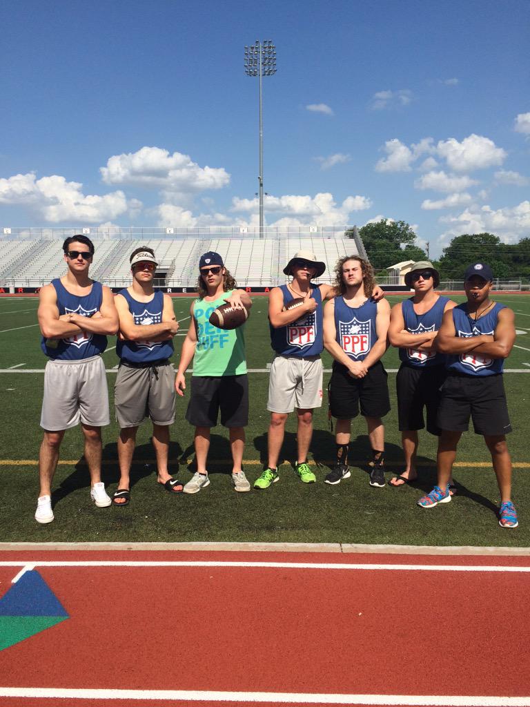 Coaches of the year <a href="/thurmond_david/">David Thurmond</a> <a href="/C_Erwin47/">Cade Erwin</a> <a href="/mckiedylan/">DYL-N</a> <a href="/TheJCarmike/">Carmike</a> @AlmsScotty @TheAdamWinston