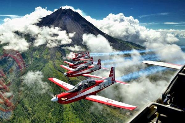 Indonesia70th's tweet photo. Walaupun pernah 'cedera' dalam insiden Langkawi, namun semangat Jupiter TIM untuk berkarya, tidak pernah padam. http://t.co/z6dyvhyaG0