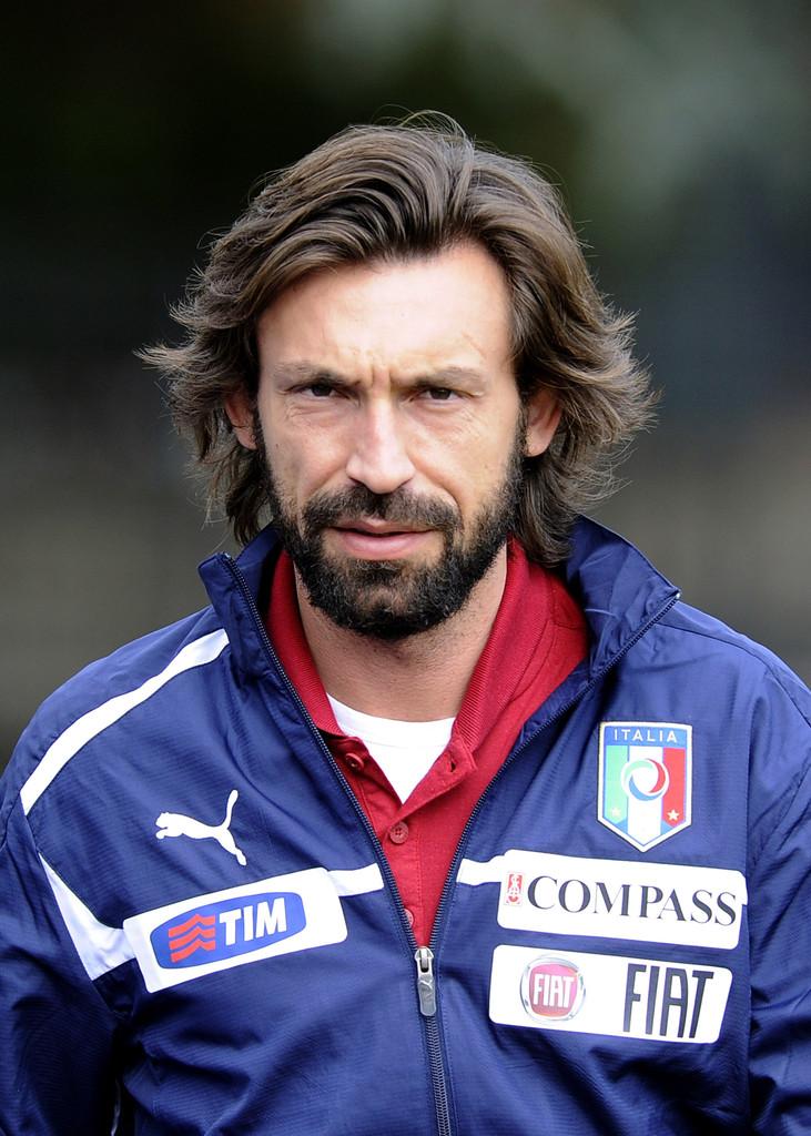 Happy Birthday Andrea Pirlo!!pemain specialist free kick,assist dan playmaker Juve ini berusia 36 tahun ini. :) 