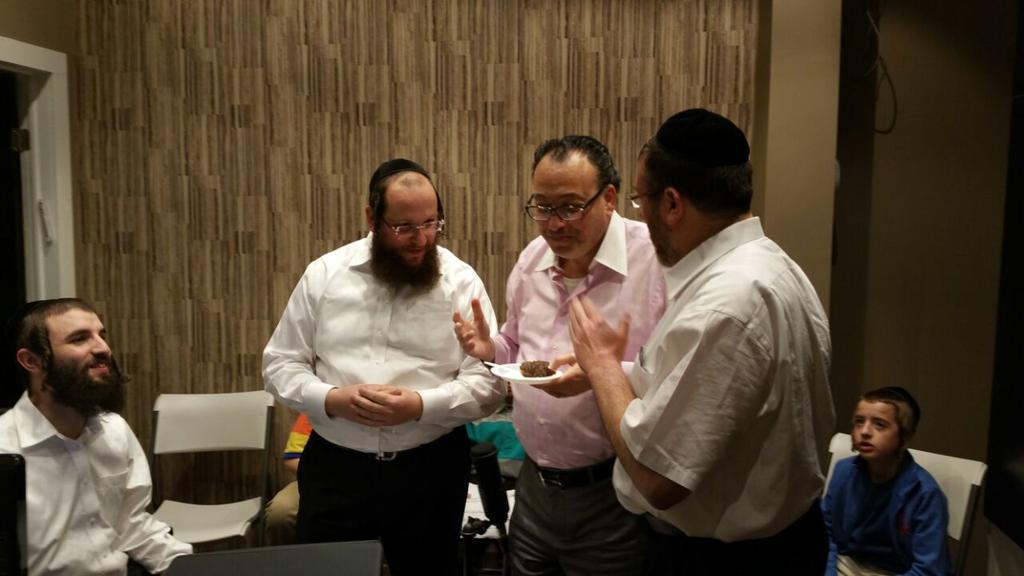 yedidimjunior's tweet photo. Getting ready for upcoming Mega Wedding @TEITELBAUMAARON @DaskalOfficial @ShmilySpira @mottyjay - Stage Manager http://t.co/WEnKSzQDKH