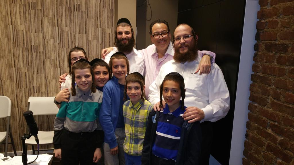 yedidimjunior's tweet photo. Getting ready for upcoming Mega Wedding @TEITELBAUMAARON @DaskalOfficial @ShmilySpira @mottyjay - Stage Manager http://t.co/WEnKSzQDKH