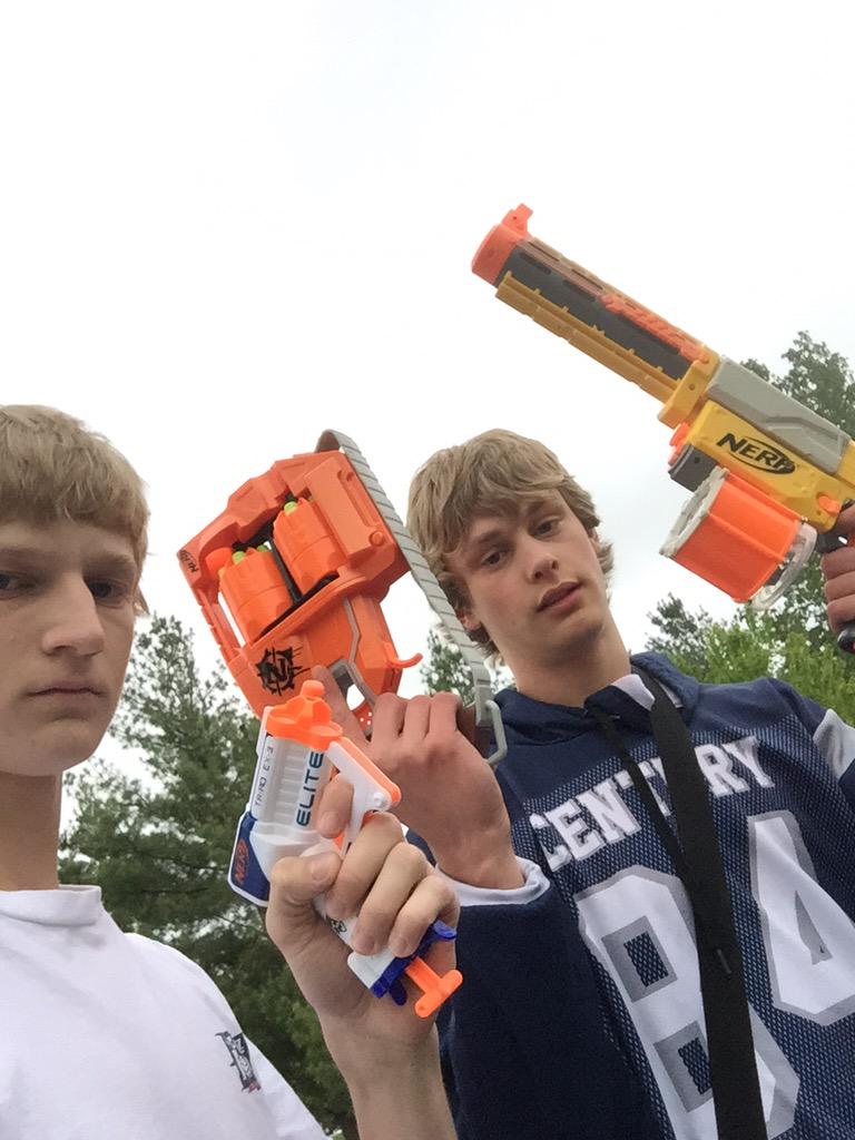 westsidesnipers's tweet photo. @brsycks7 with a bending bullet snipe through the back window on @jakeelliott34 @CHSNerfWar http://t.co/YikT0g5Pk5