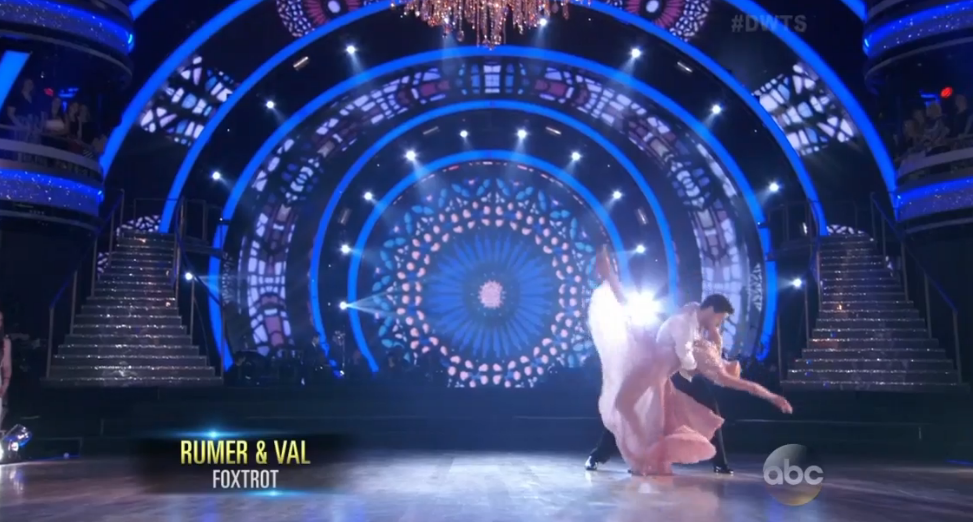 GMA's tweet photo. The #teamvalenrue dance was actually picture perfect! Retweet if you're voting for @TheRue and @iamValC tonight! http://t.co/hjnXrpeash