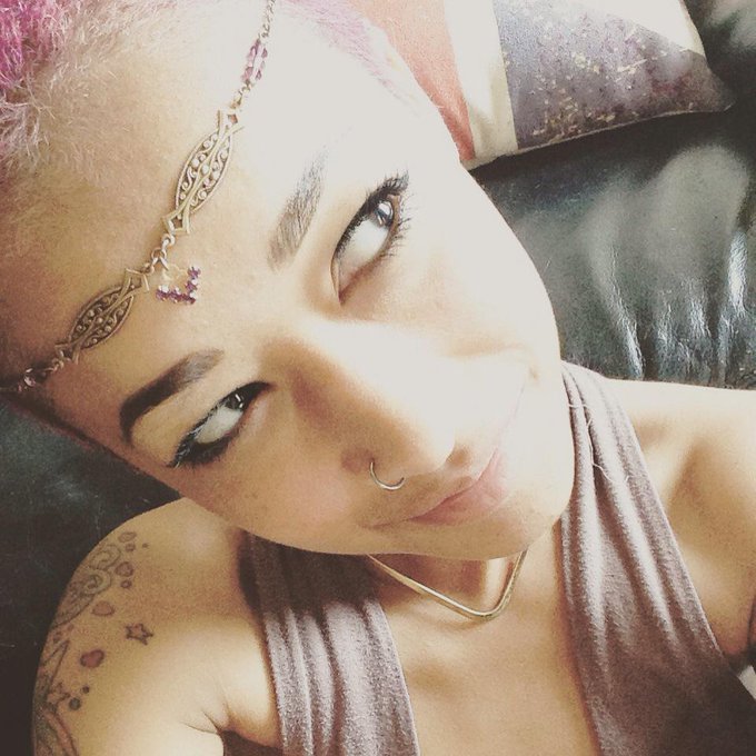 💕👑💕 http://t.co/TgoqaZzCta<a href="/tag/africanqueen"class="tags"><span>#africanqueen</span></a>