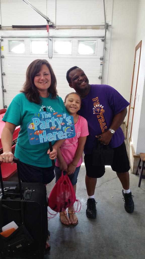 marciasonquist's tweet image. @ginajenn @RayColeSr #partyers