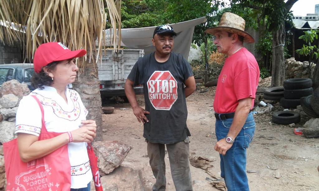 rubencarrillo_s's tweet photo. Es alentador caminar por las calles de Muna, saludar a mis amigos de manera sincera y afectuosa. #ComprometidoConMuna http://t.co/nU6YrXmUqs