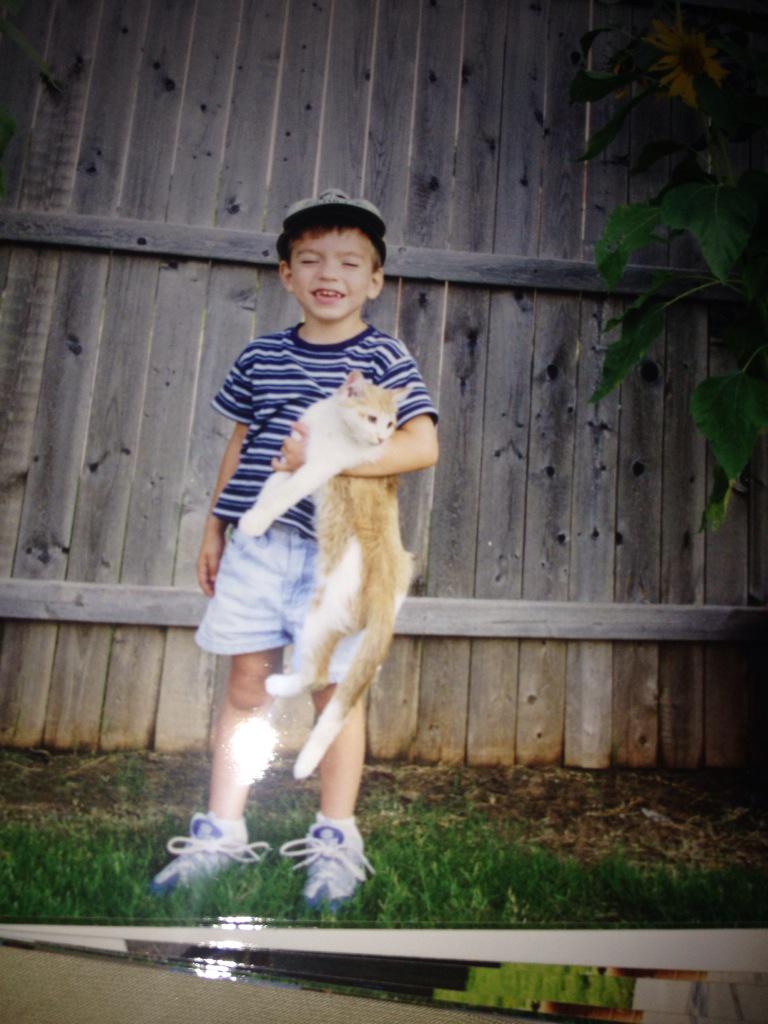 _callary's tweet image. Fav for a honest dm