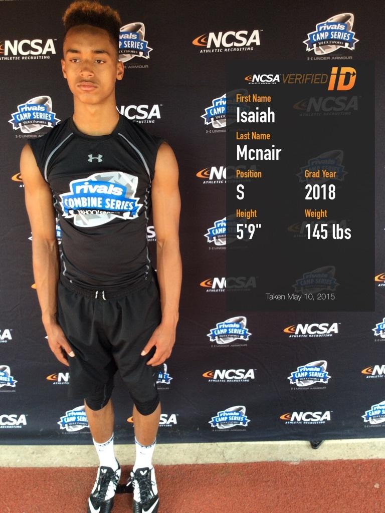 CaseRiemer's tweet photo. @mcnezzy_20 started as a freshman on to the next one. #HITEVERYTHING!!!! http://t.co/oHjDFqVE3H