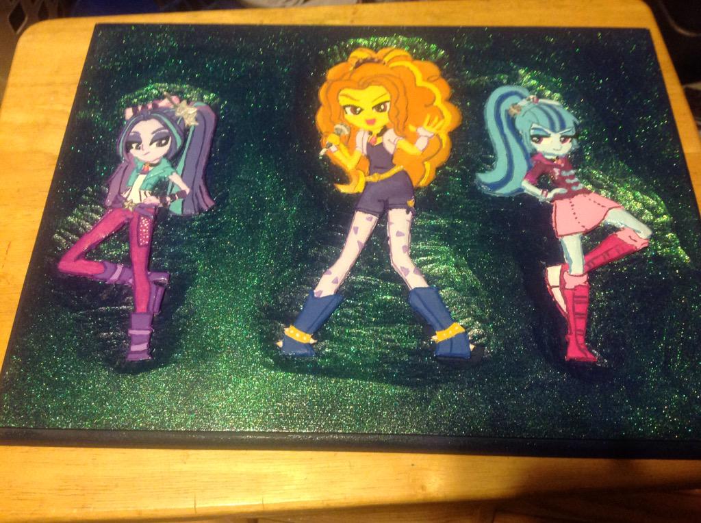 SpikeFiremane's tweet photo. @ishiH3Art @dannyimusic @kazooms27 almost done! #UnderOurSpell http://t.co/3EhZObnRIZ