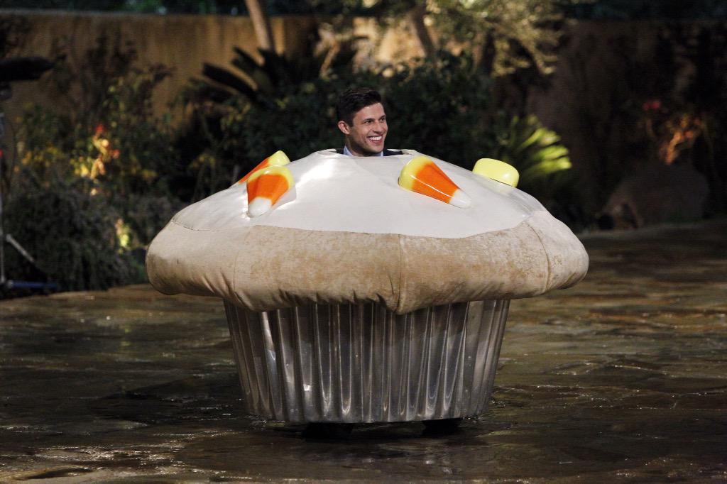 BacheloretteABC's tweet photo. Well, this happened. ☺️  #TheBachelorette http://t.co/dJZo04q0AB