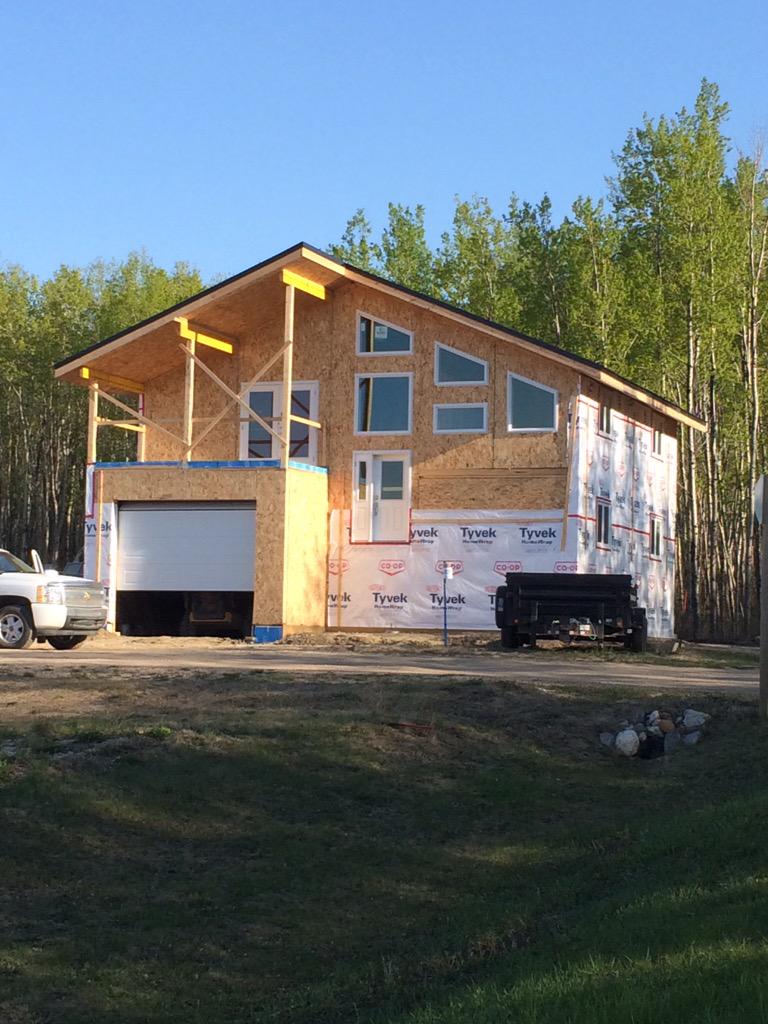 descarter_77's tweet photo. #maylong2015 #cabinproject #lovethelake. http://t.co/W24Qjqc6s4