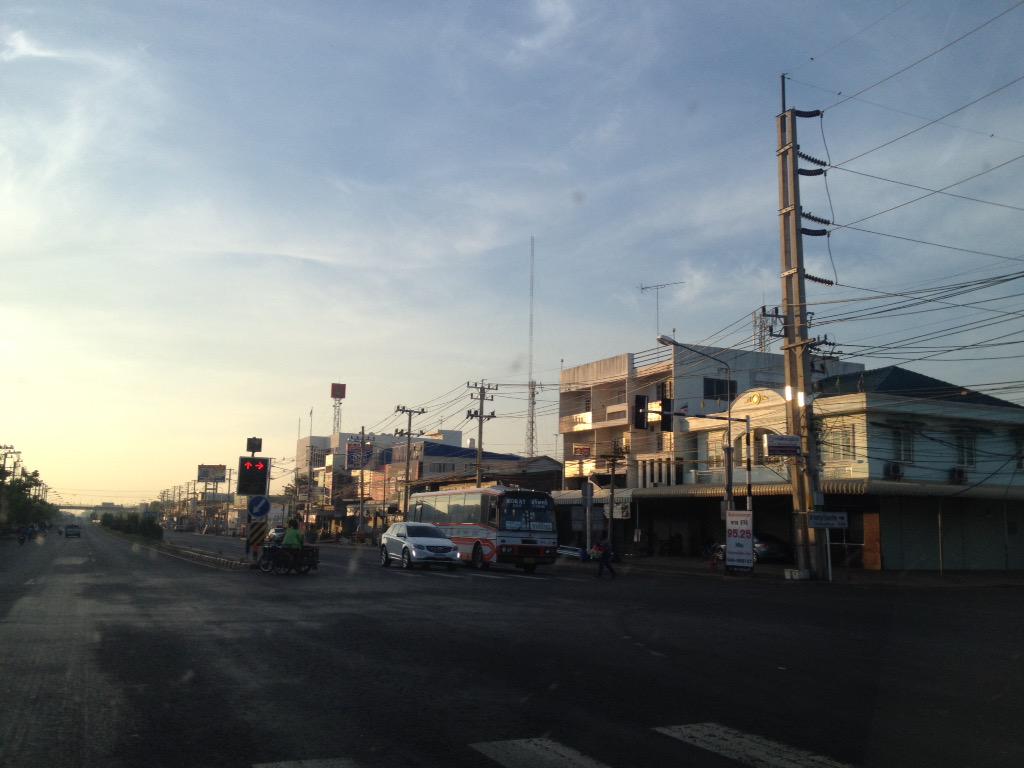 short007's tweet photo. เดินทางด้วยความไม่แ http://t.co/2k3Vm0Ucnn
