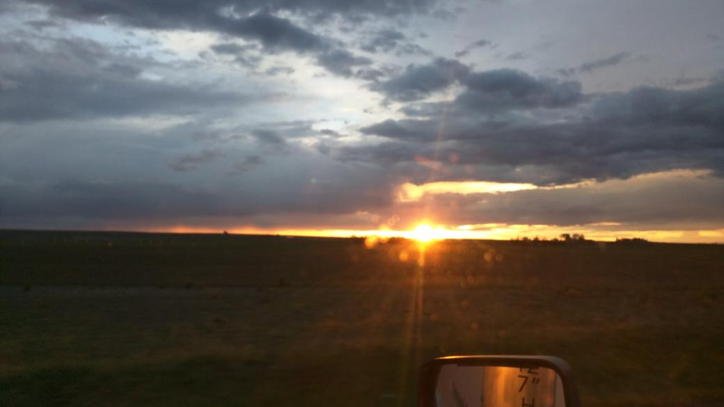 Myke500's tweet photo. Great sunset in #twinfalls. @ChargingLockers on the way to @Sasquatch 
See you there! http://t.co/cgglrLOjq4