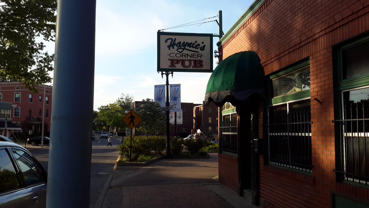 Haynie ' s Corner Pub welcomes all of Evansville to our new pub! #hayniescornerpub #hcad #hayniescorner #evv