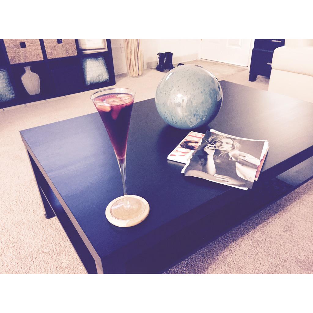 DirectorJaeDyer's tweet photo. That moment #wifey makes you your favorite drink for no reason at all... #love #fam http://t.co/wVKiVpFyeX